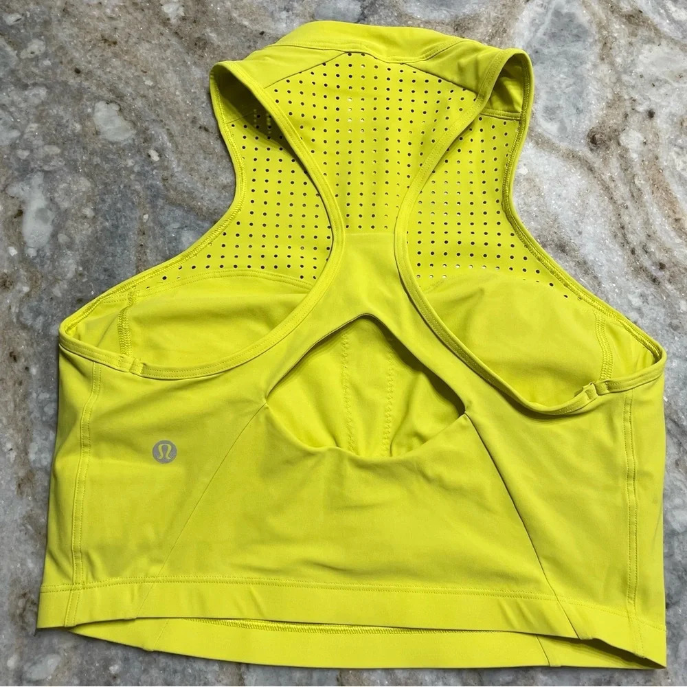 Lululemon Unleash Strength Bra in Yellow Serpentine Womens Size 8